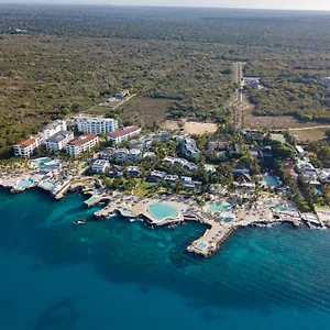 אתר נופש Tracadero Beach